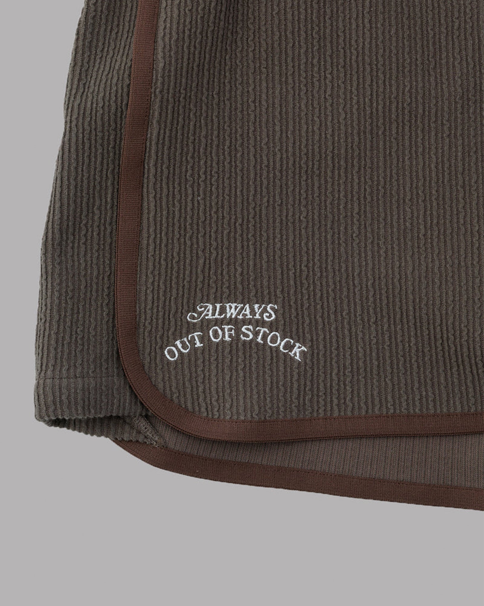 ALWAYS OUT OF STOCK・オールウェイズ アウト オブ ストック - ハーフ・ショートパンツ FRILL STRIPES BASKETBALL SHIRTS / BROWN