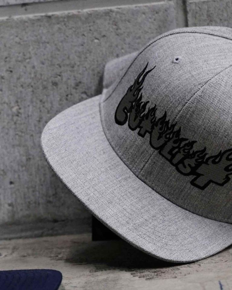 CVTVLIST × I SB LOGO EMBROIDERY CAP / LIGHT GRAY