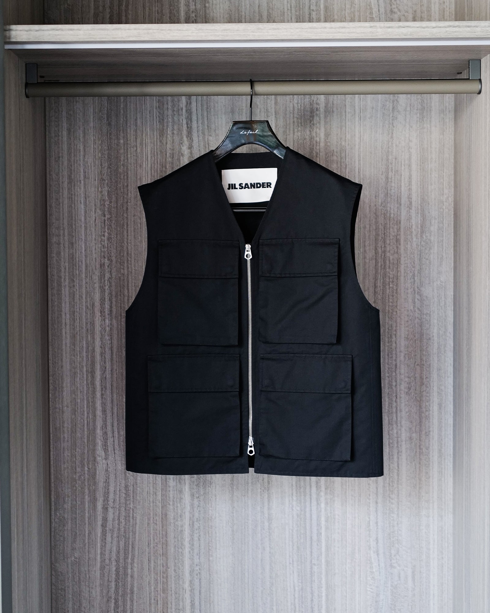 JIL SANDER・ジルサンダー - ベスト VEST 20 / BLACK