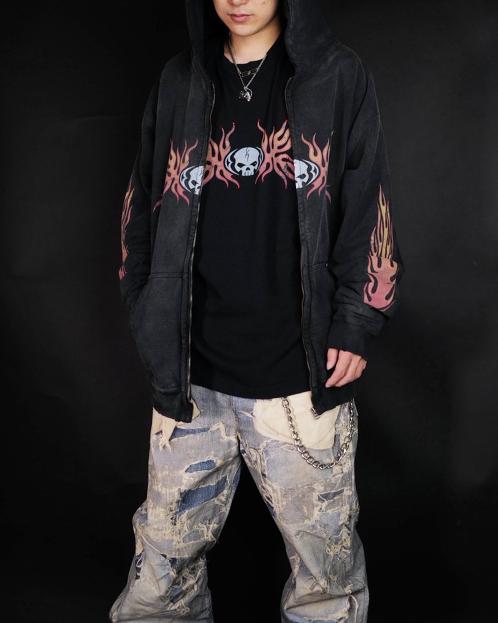 KAMIYA・Kamiya -  "SKULL FLAME" DISTRESSED L/S T-SHIRT APPLICATION EXCLUSIVE/ BLACK