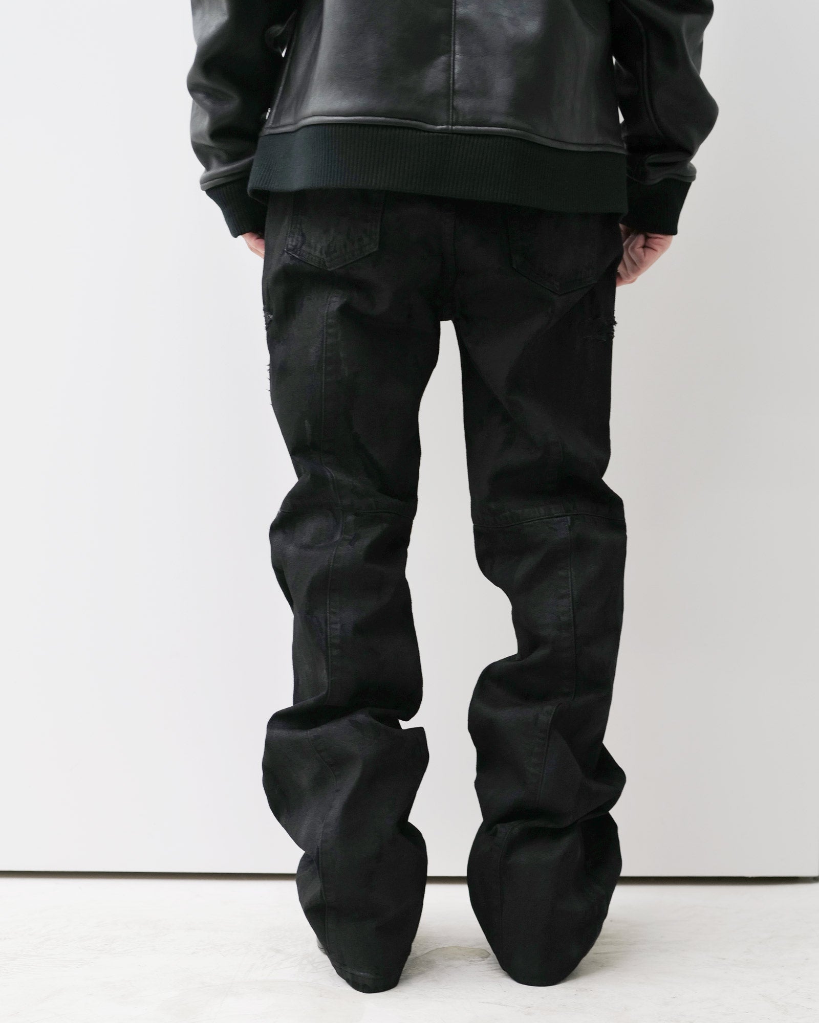 LAST NEST・ラストネスト - デニムパンツ COATING DENIM FLARE PANTS / BLACK