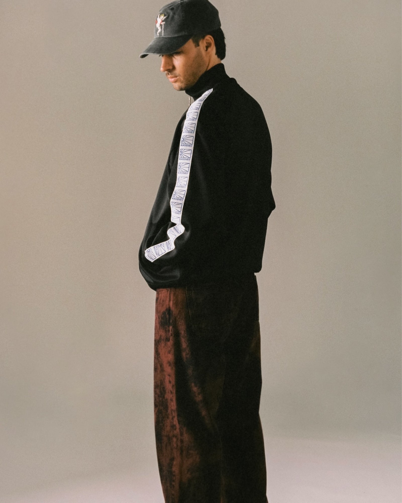 RASSVET × MEN LOGO TRACK JACKET WOVEN / BLACK