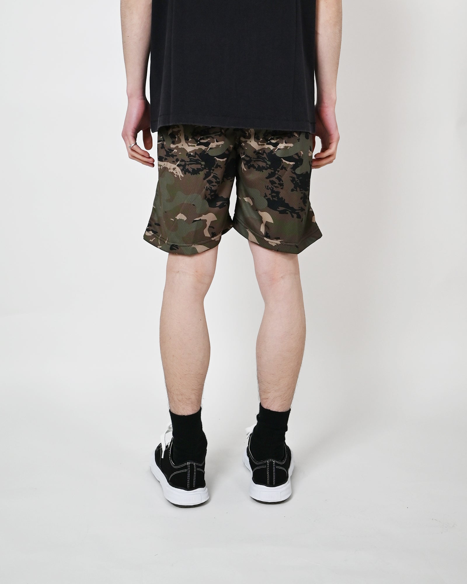 DEVA STATES・ディーヴァ ステイツ - ハーフ・ショートパンツ MESH SHORTS / CAMO