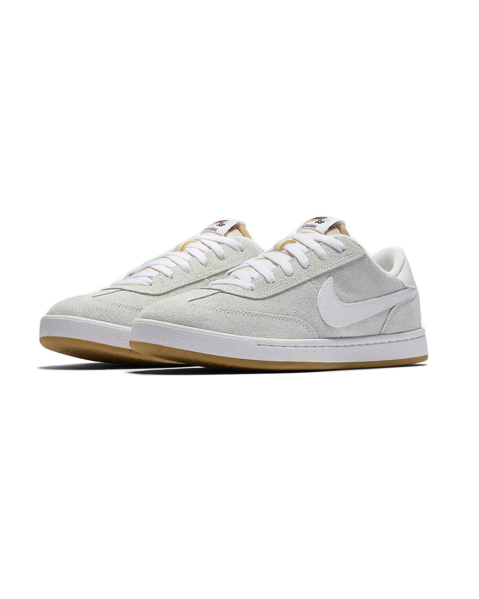 NIKE SB × NIKE SB FC CLASSIC / WHITE