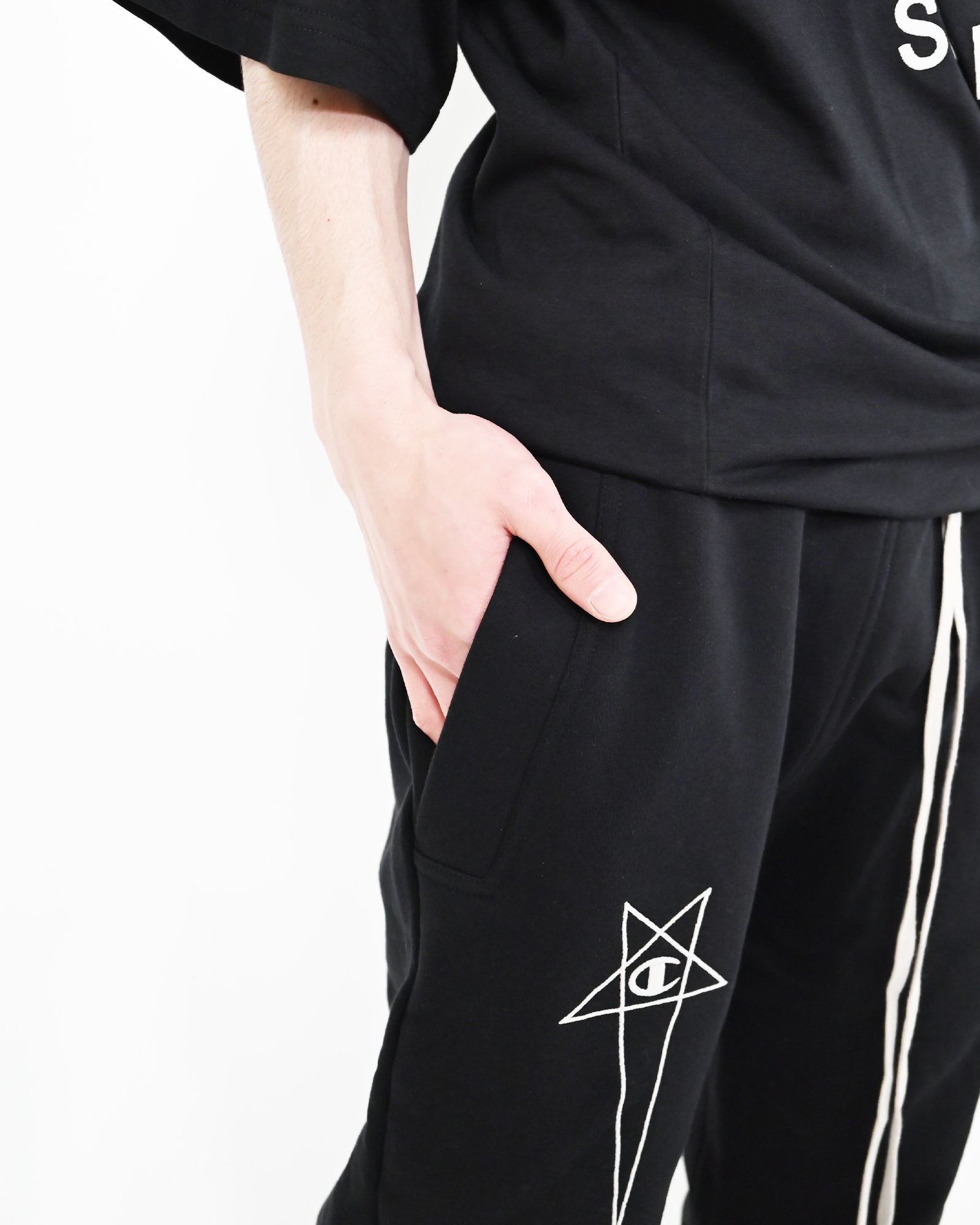 RICK OWENS・リック オウエンス - ジャージ・トラックパンツ JOGGERS / BLACK