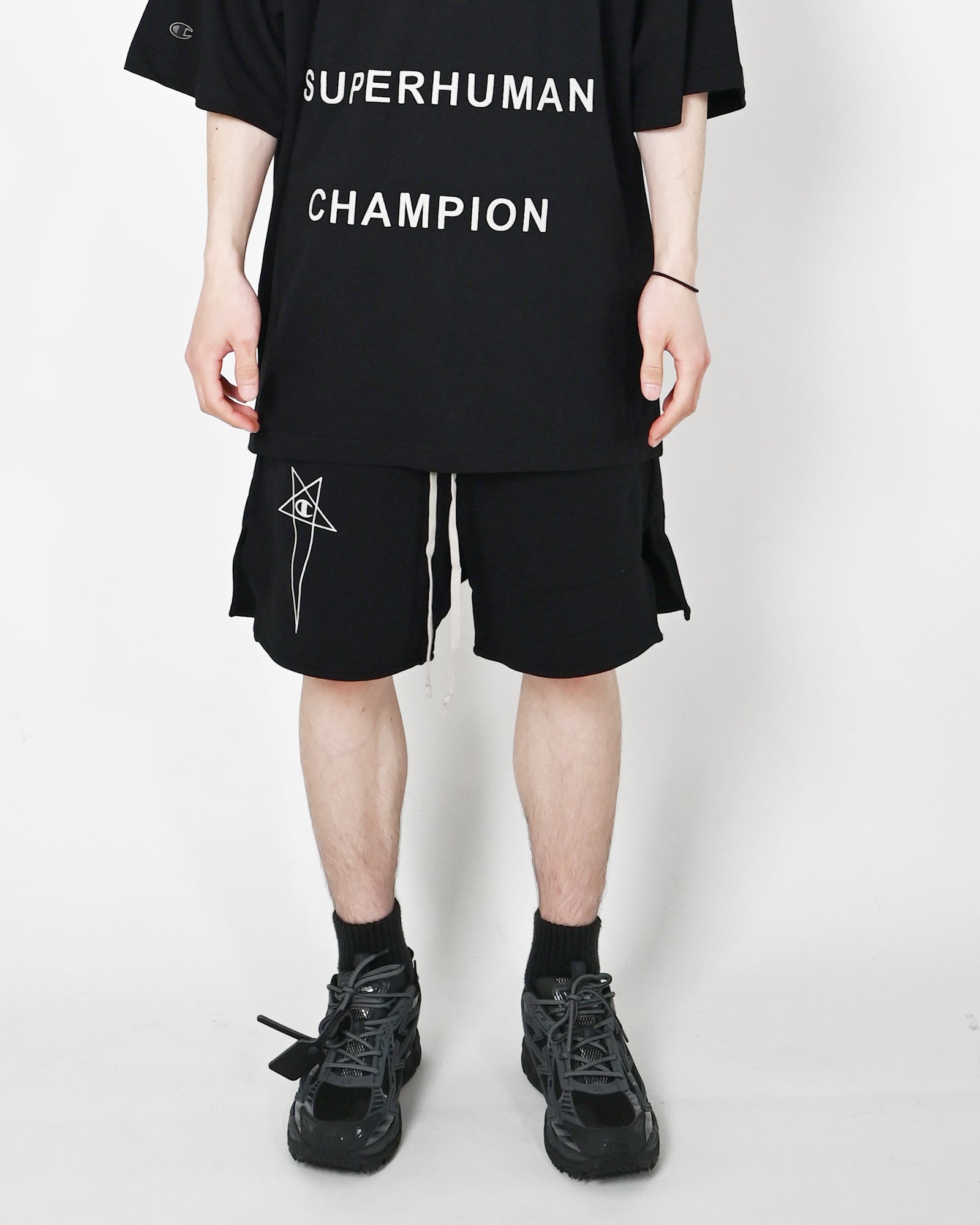 RICK OWENS・リック オウエンス - ハーフ・ショートパンツ SHORTS / BLACK