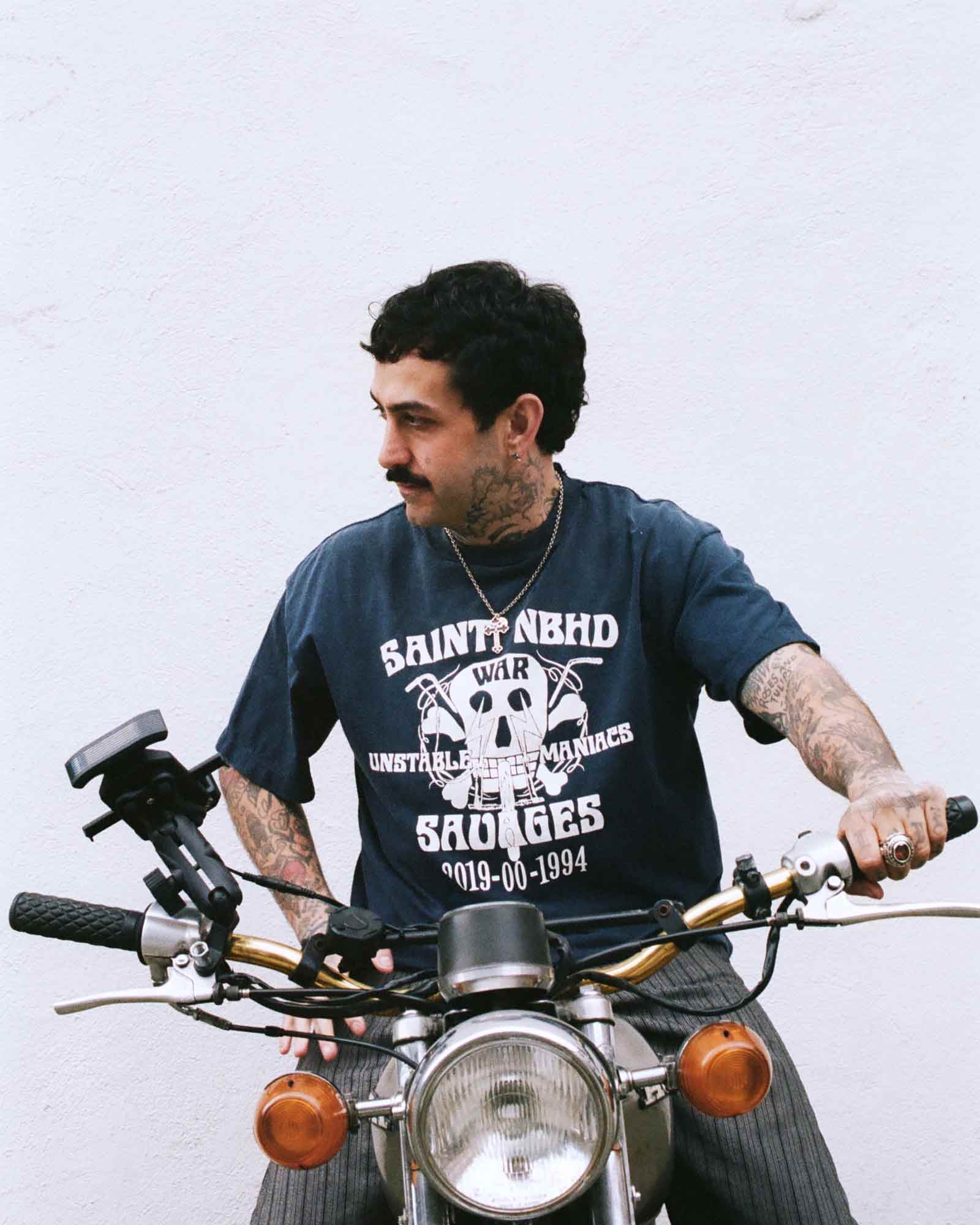 ©SAINT M××××××・セントマイケル - Tシャツ・カットソー NH_SS TEE /STHD.SAINTNBHD / NAVY