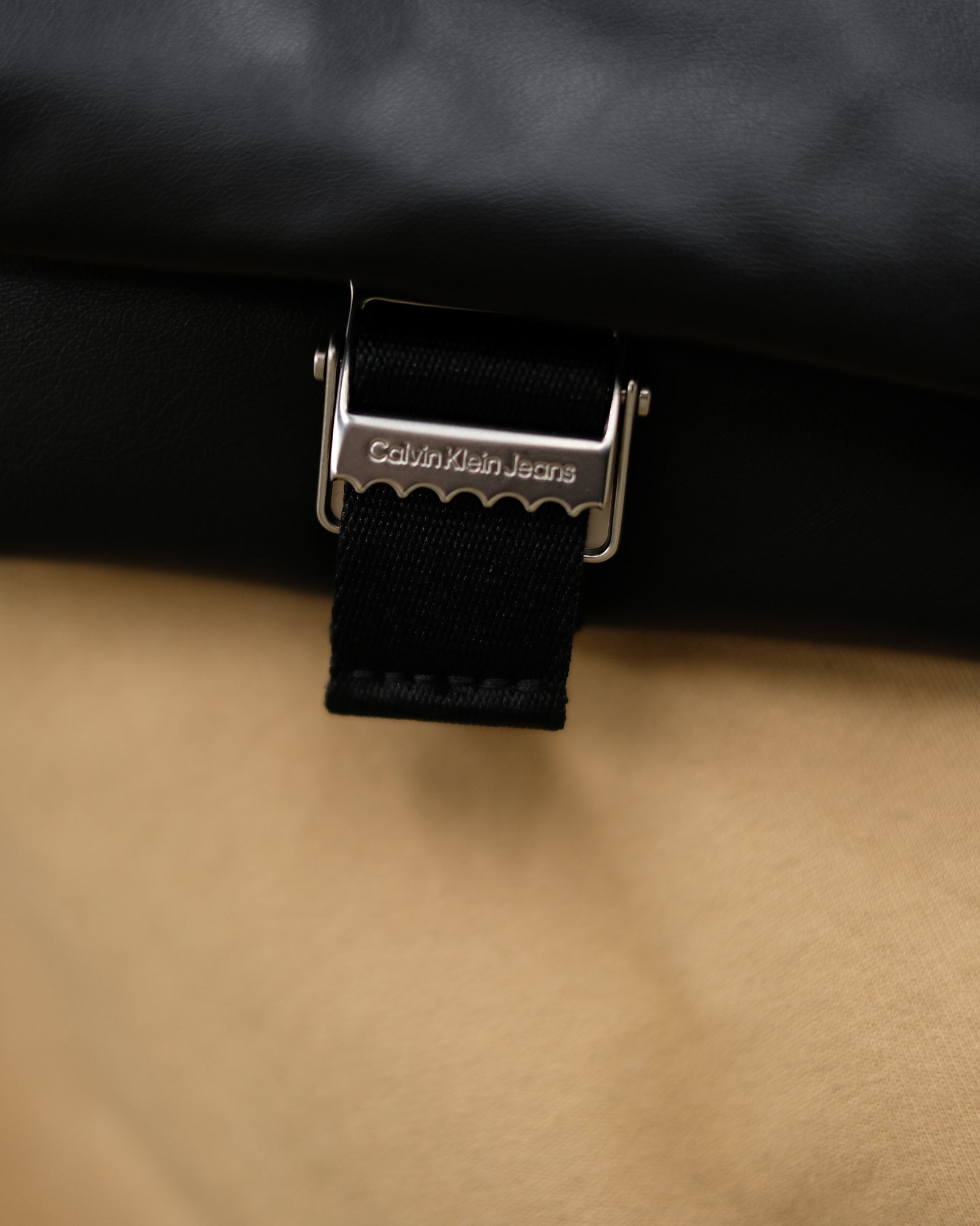Calvin Klein × SOFT U EW F BELTBG20 / BLACK