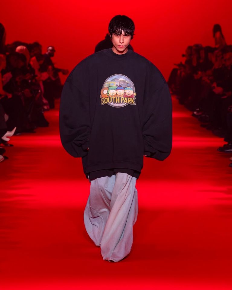 VETEMENTS × SOUTHPARK OVERSIZED HOODIE / BLACK