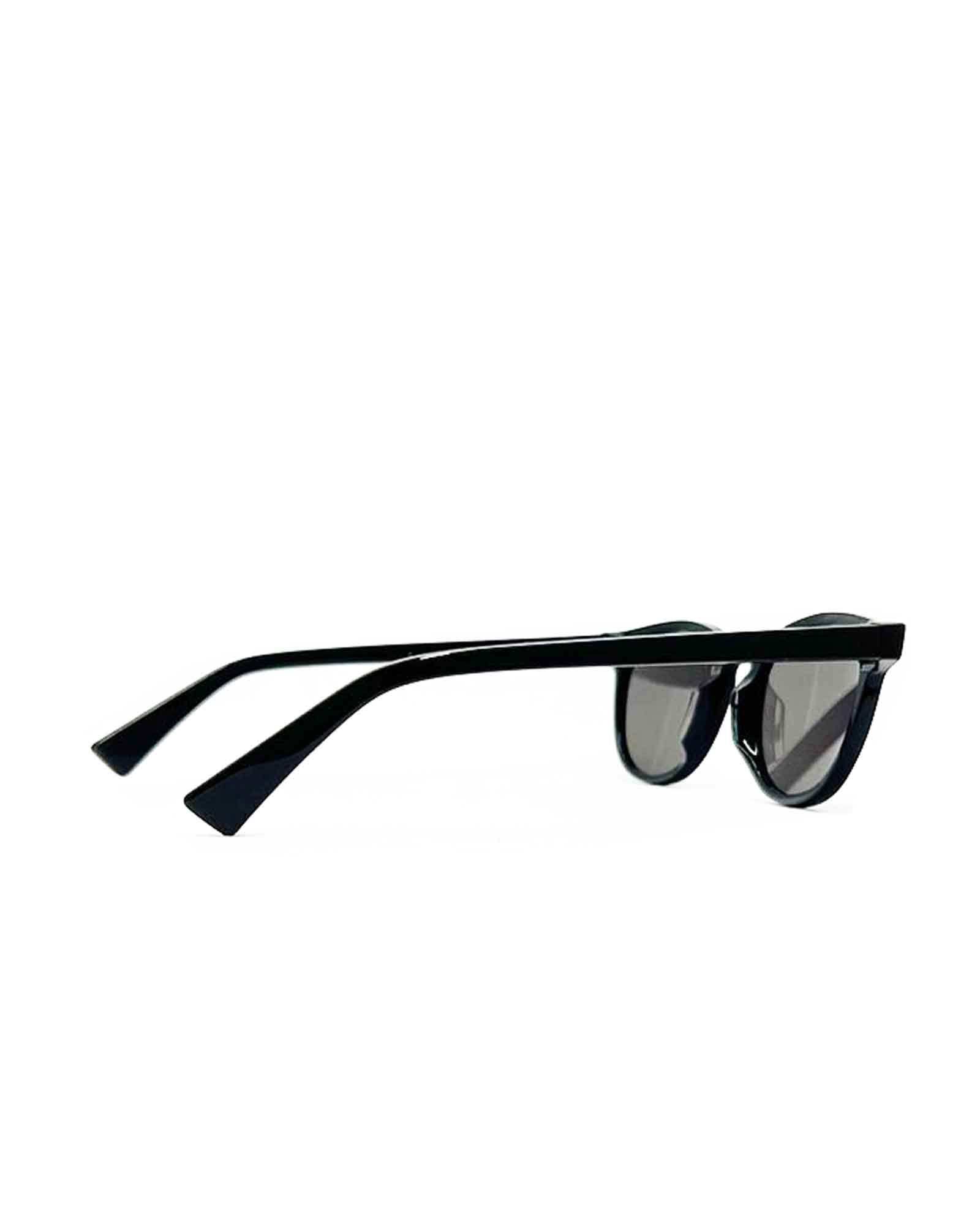 BOTTEGA VENETE -EYEWEAR- × SUNGLASSES / BLACK