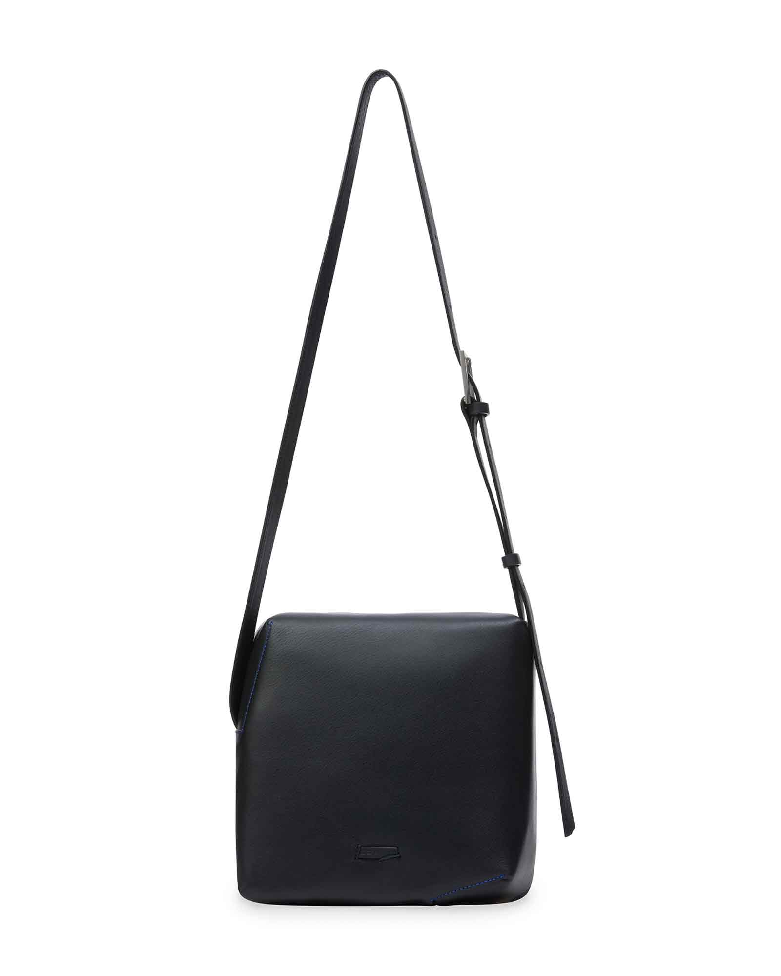 TETRAIGHT BAG PRODUCT. 105 / BLACK