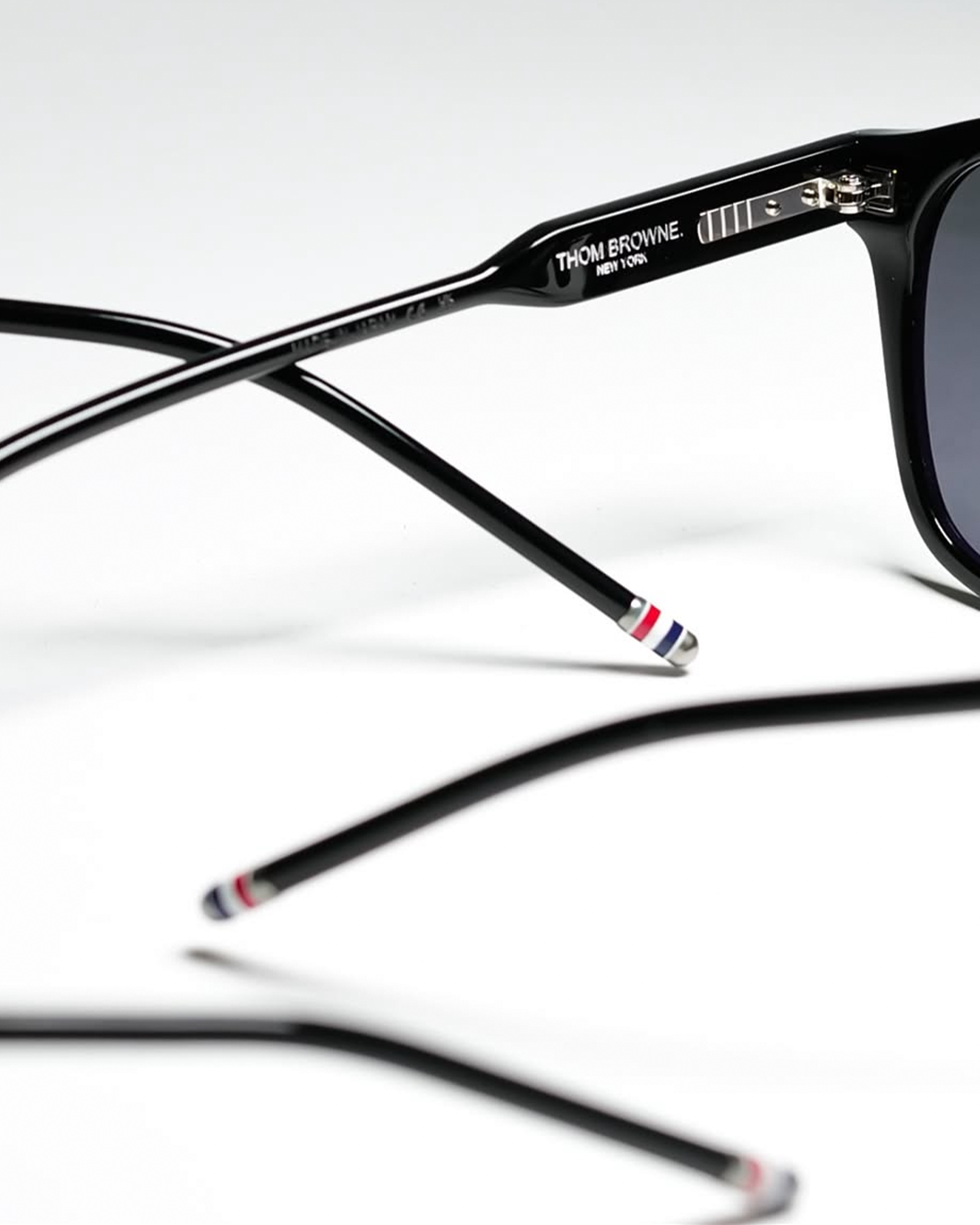 THOM BROWNE (トムブラウン) THOM BROWNE / UES934A-001-54 | Detail THOM BROWNE (トムブラウン) THOM BROWNE / UES934A-001-54 | Detail