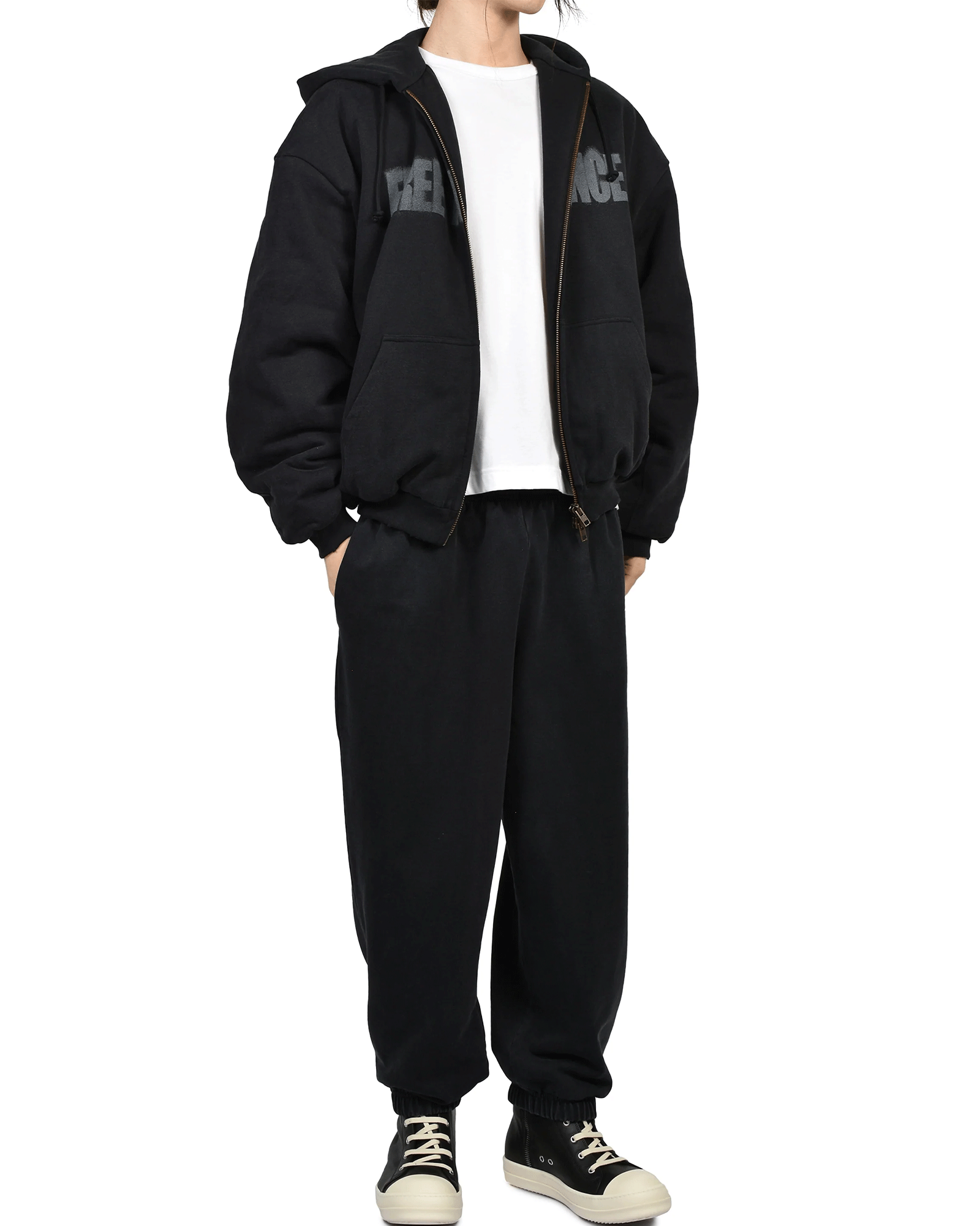 VETEMENTS・ヴェトモン - ジャケット PUFFEDZIP-UP HOODIE FREE FRANCE
/ WASHED  BLACK