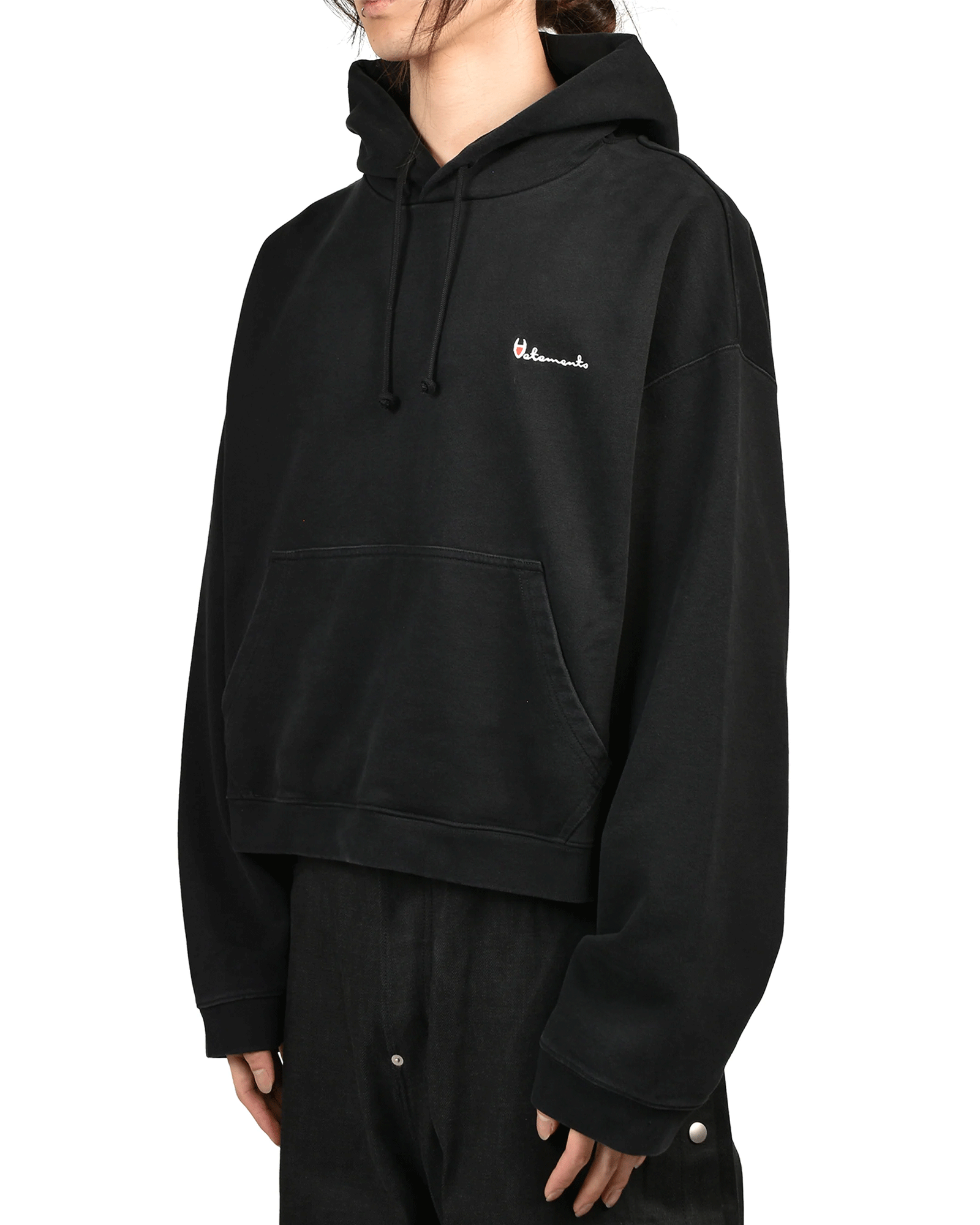 VETEMENTS・ヴェトモン - パーカー・フーディ ATHLETIC LOGO HOODIE / WASHED BLACK