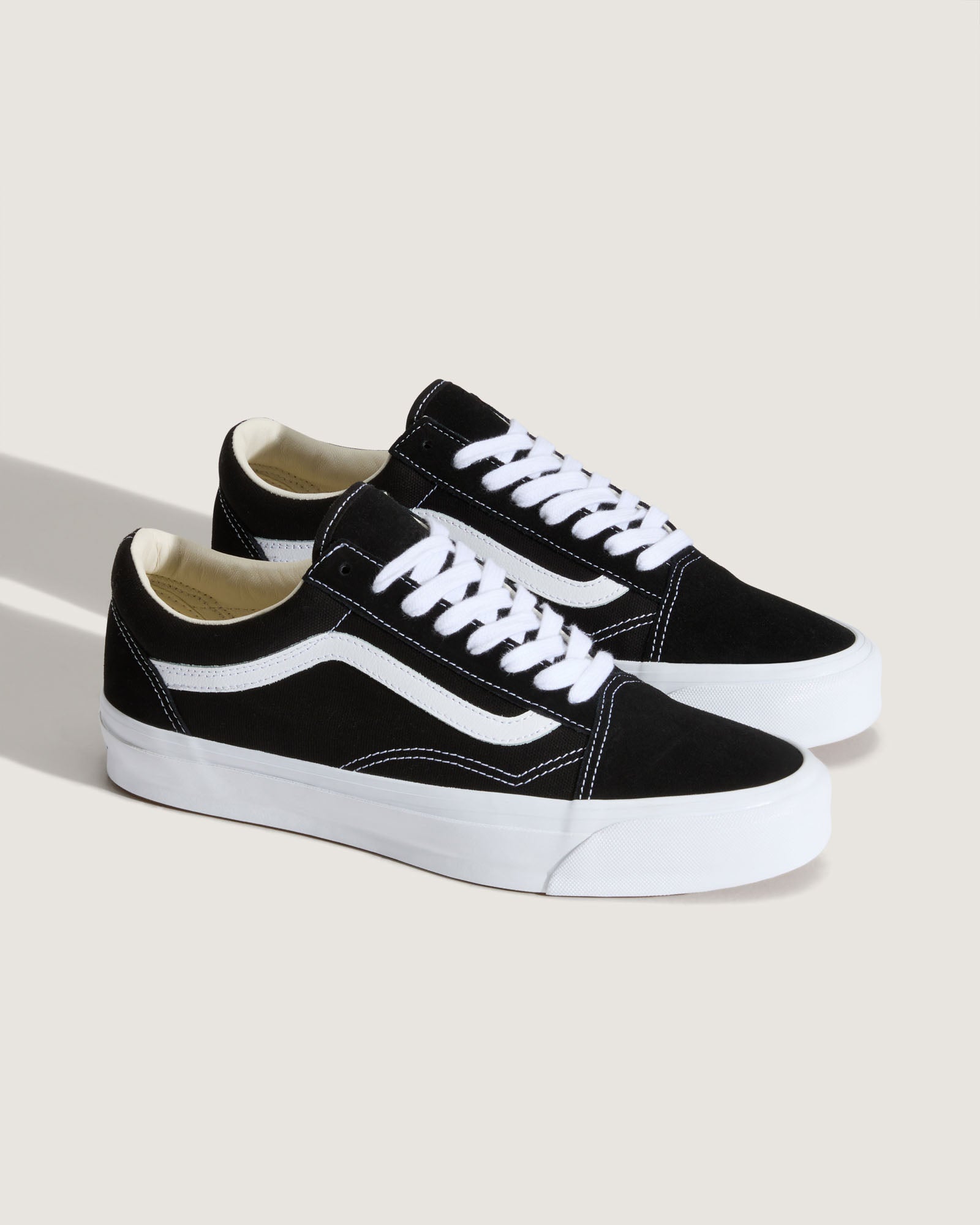 VANS PREMIUM LX OLD SKOOL オールブラック 26.0 VANS(ヴァンズ) LX OLD SKOOL / BLACK | Detail Application