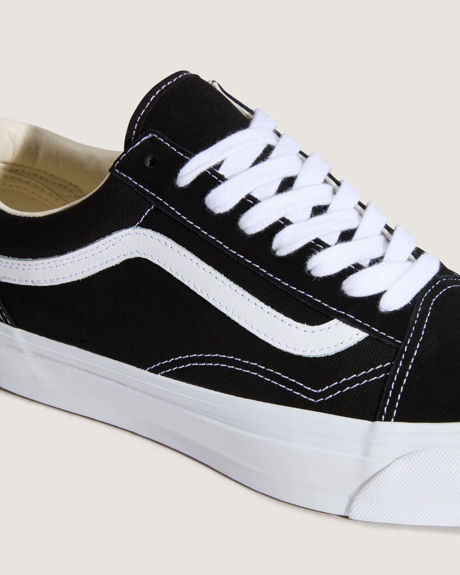 VANS(ヴァンズ) LX OLD SKOOL / BLACK | Detail Application