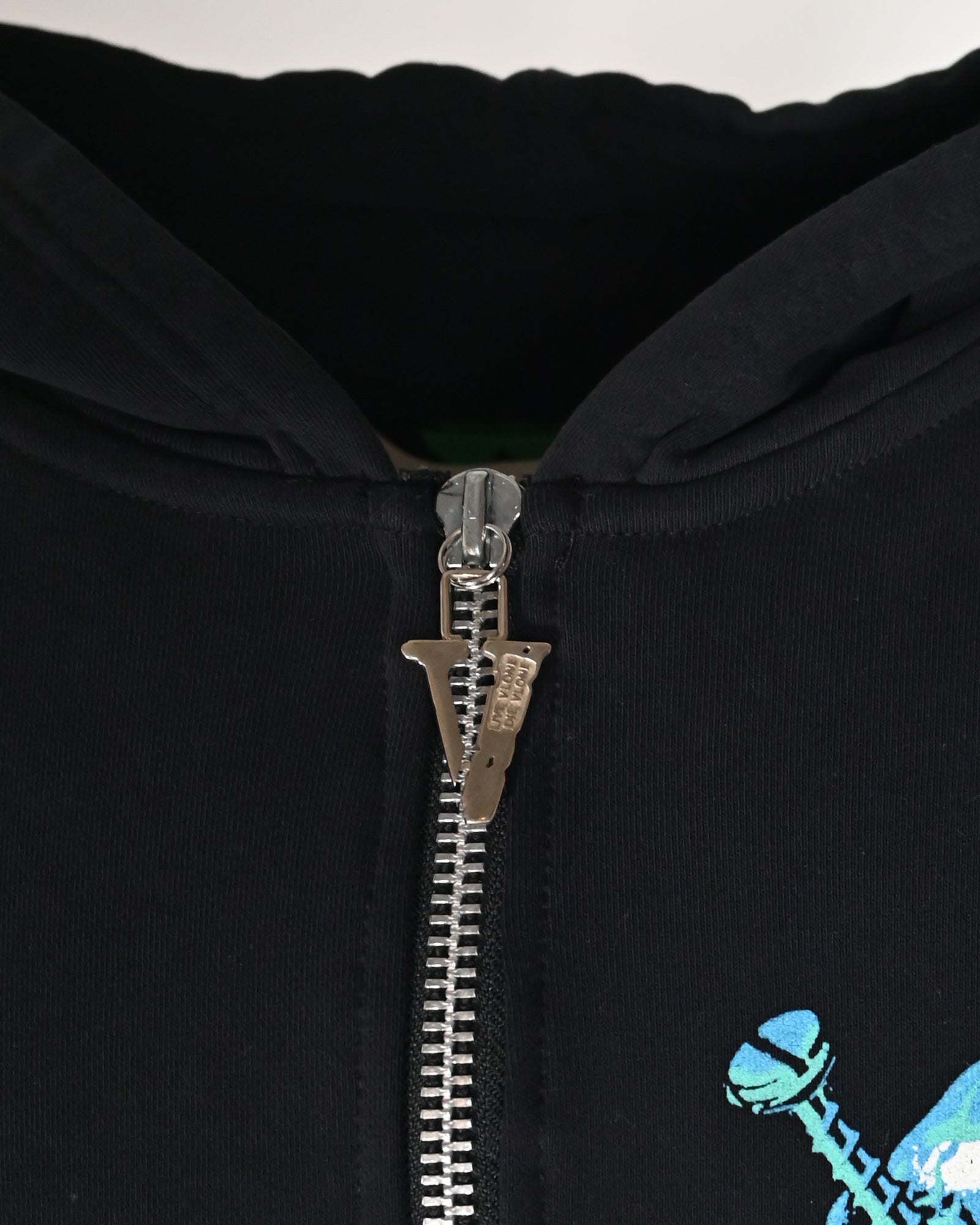 VLONE・ヴィーローン - パーカー・フーディ GLACIER ZIP UP HOODIE / BLACK