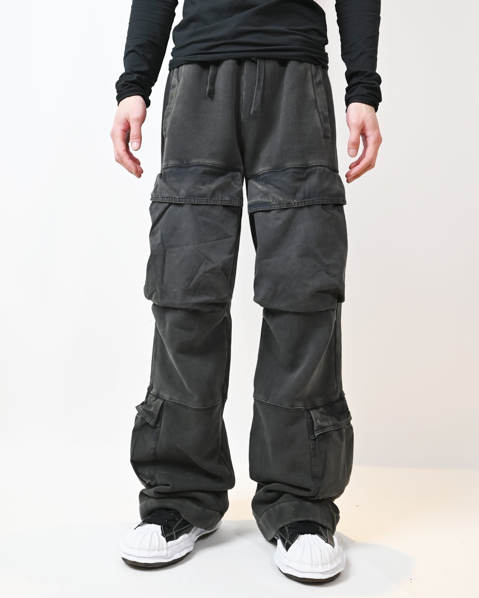 Entire studios・entire studio -  UTILITY SWEATS / WASHED BLACK